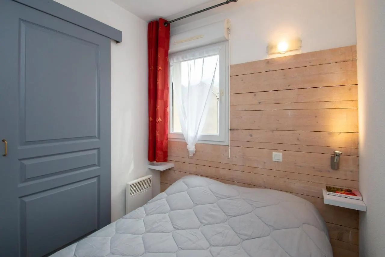 Balnearia - Appt Avec Piscine Partagee Apartment Montauban-de-Luchon