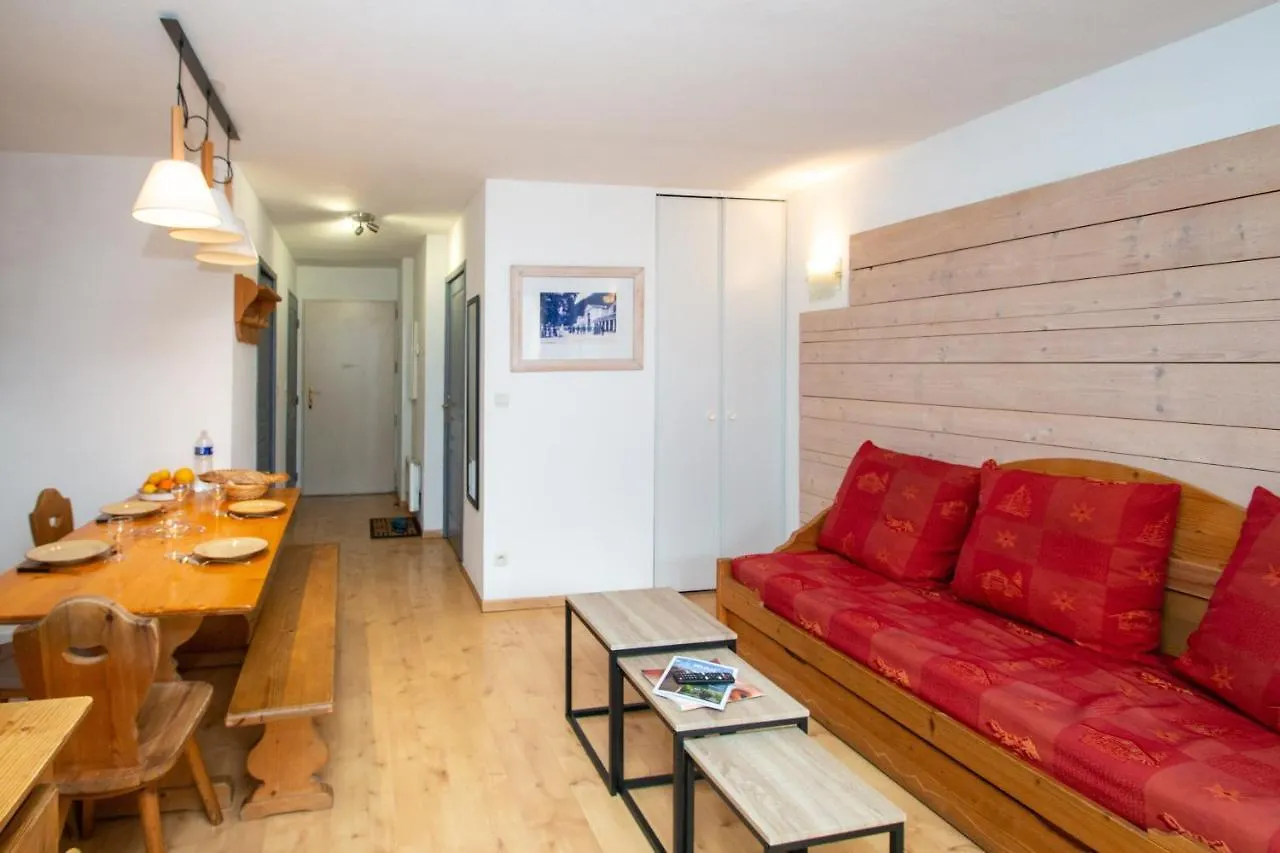 Balnearia - Appt Avec Piscine Partagee Apartment Montauban-de-Luchon